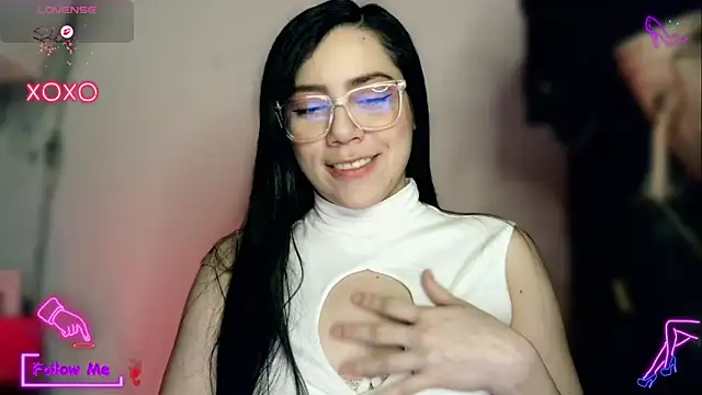 LauGrayJ online show from 11/05/25, 02:22