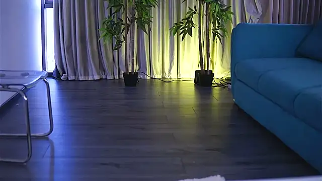 MissKiarra online show from 03/08/25, 05:28