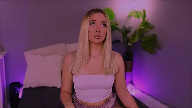 Jessielle online show from 11/26/25, 03:40