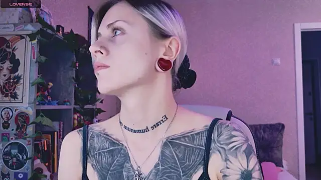 NaniMoore online show from 02/25/26, 05:44