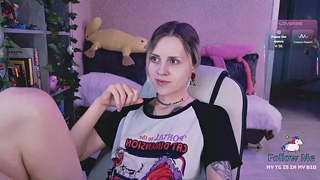 NaniMoore online show from 03/21/26, 08:12