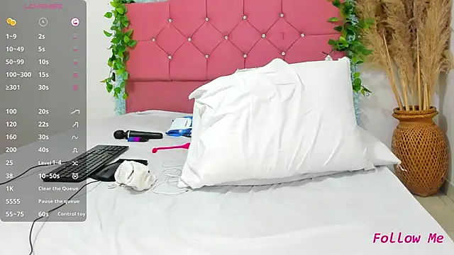 arisha hot online show from 10/26/25, 11:38