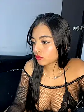 Dulce-diosa online show from 11/23/25, 03:06