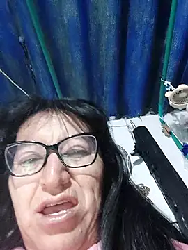clarita 01 online show from 05/11/26, 10:32
