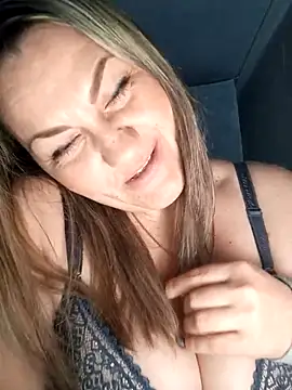 Ant0nina online show from 03/21/25, 10:17