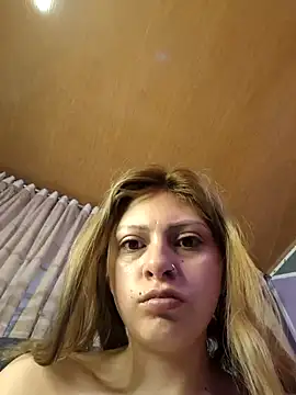 Emmily Walker online show from 12/18/25, 01:06