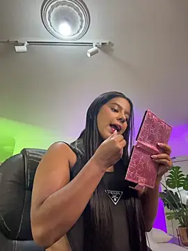 JANYLOVE   online show from 07/04/26, 10:54