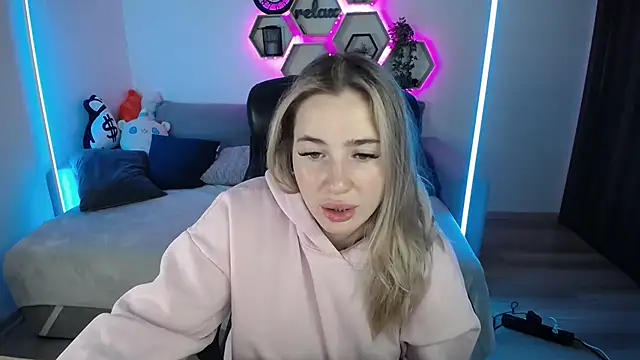 SabrinViolet online show from 11/02/25, 09:11