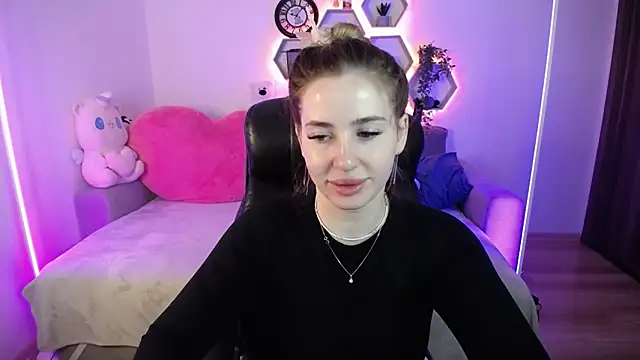 SabrinViolet online show from 04/03/26, 08:12