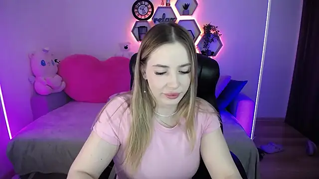 SabrinViolet online show from 04/04/26, 08:23