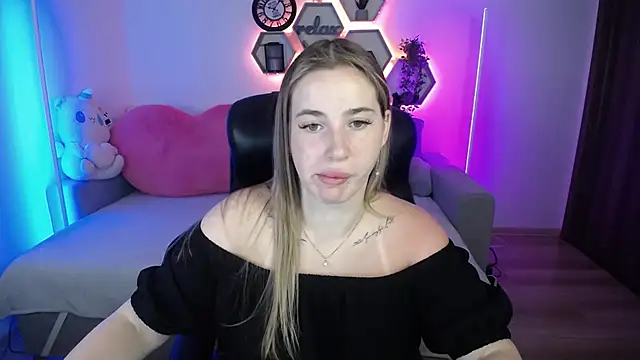 SabrinViolet online show from 07/06/26, 08:22
