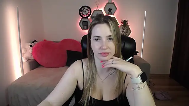 SabrinViolet online show from 07/23/26, 08:12