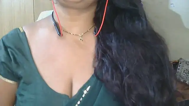 Cute Ruhi99 online show from 10/08/25, 06:55
