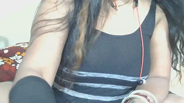 Cute Ruhi99 online show from 03/18/26, 06:27