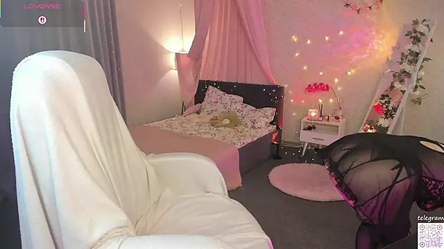 lilly Cherry  online show from 01/11/26, 11:26