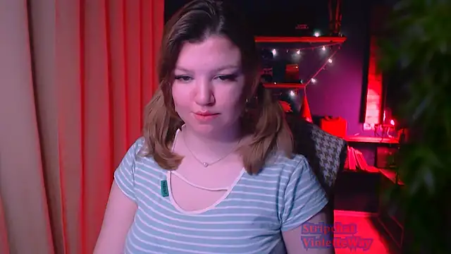 VioletteWay online show from 02/14/25, 03:58