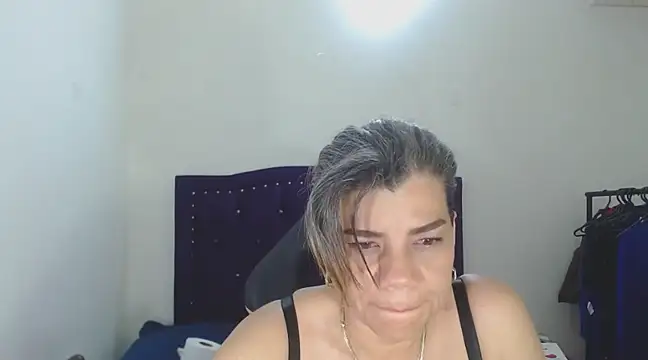 vikyadams online show from 03/19/25, 04:36