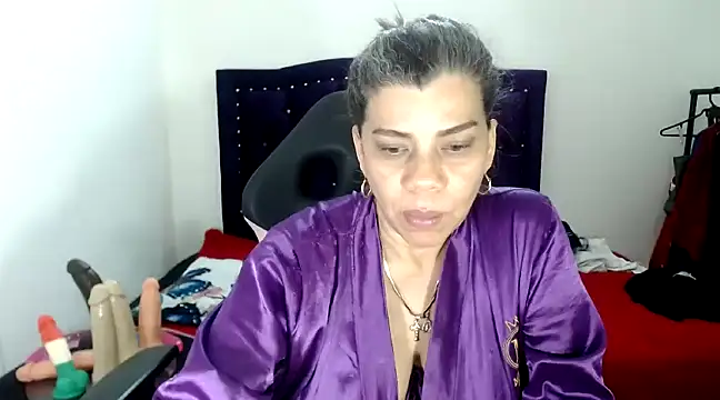 vikyadams online show from 03/21/25, 02:40