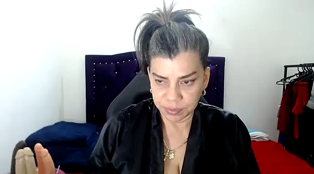 vikyadams online show from 03/23/25, 01:42