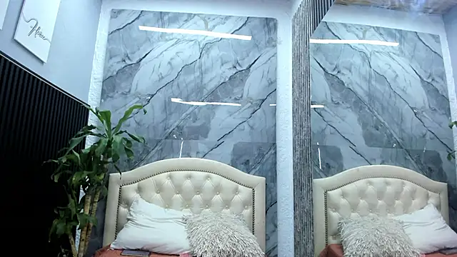 PamelaAnderson 2 online show from 02/01/25, 01:44