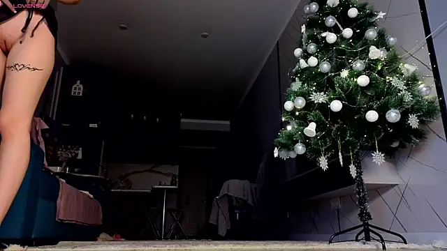 tinki winkii online show from 12/17/24, 01:05