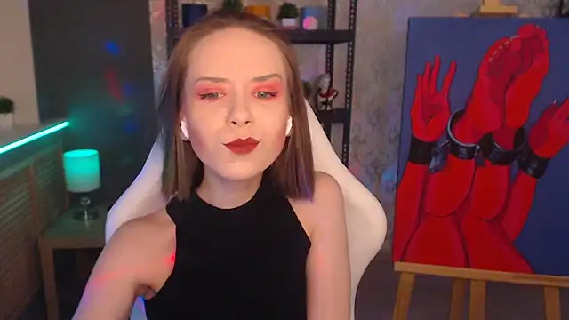 Snapshot of FascinatingEyess chatting on 12/07/24, 06:48 FascinatingEyess online show from 12/07/24, 06:48