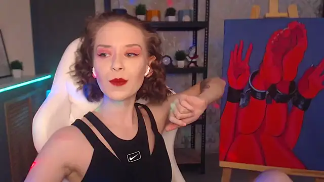 Snapshot of FascinatingEyess chatting on 01/12/25, 10:01 FascinatingEyess online show from 01/12/25, 10:01