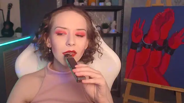 Snapshot of FascinatingEyess chatting on 09/08/25, 07:13 FascinatingEyess online show from 09/08/25, 07:13