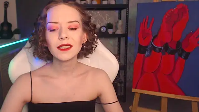 Snapshot of FascinatingEyess chatting on 10/11/25, 07:45 FascinatingEyess online show from 10/11/25, 07:45