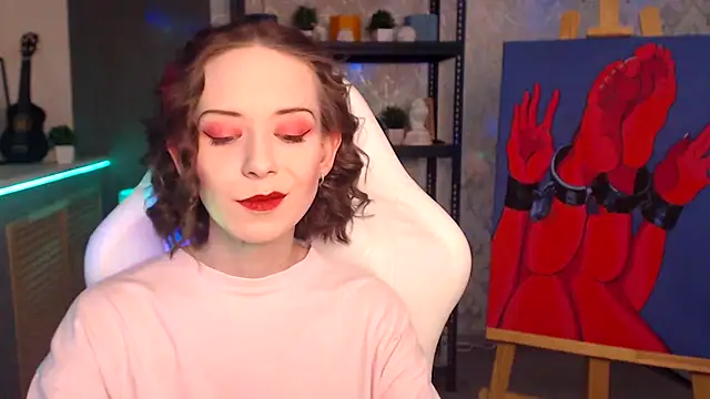 FascinatingEyess online show from 11/17/25, 09:20