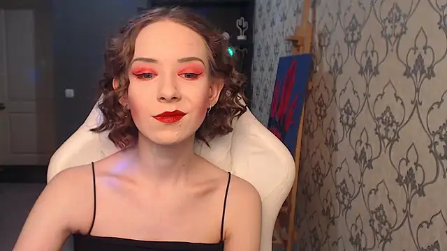 FascinatingEyess online show from 04/18/26, 08:53