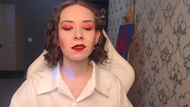 FascinatingEyess online show from 05/27/26, 06:05