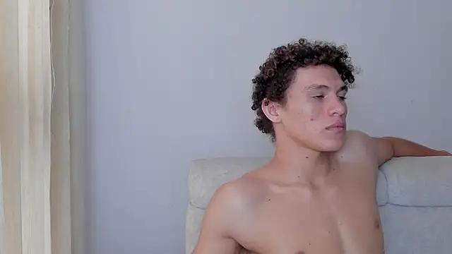 laurent nova online show from 02/15/25, 02:22