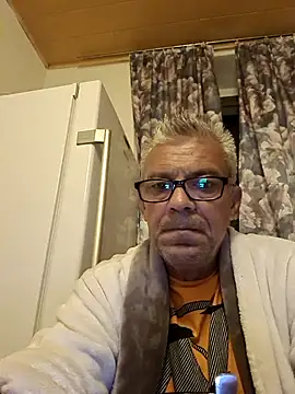 Picolo4111 online show from 09/29/25, 02:27