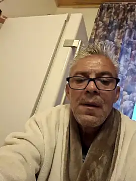 Picolo4111 online show from 10/05/25, 05:39