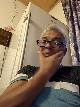 Picolo4111 online show from 10/07/25, 04:37