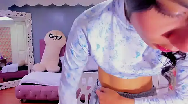 Iris Stone  online show from 01/15/25, 10:38