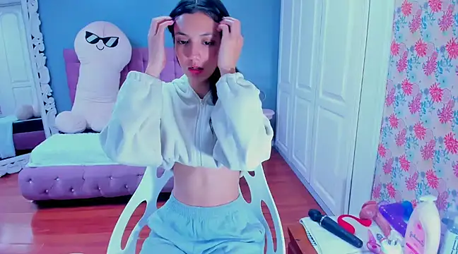 Iris Stone  online show from 01/17/25, 08:22