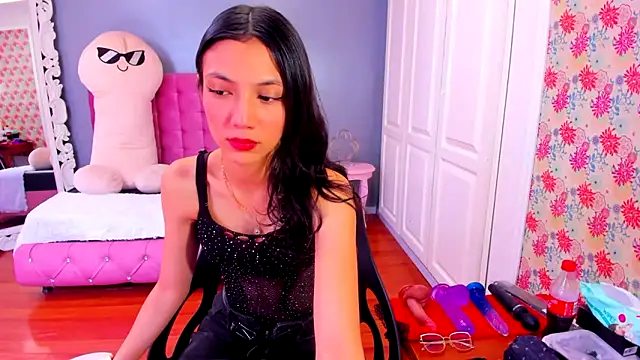 Iris Stone  online show from 02/17/25, 03:31