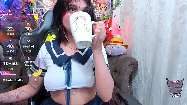 Snapshot of ravenn_20 chatting on 05/19/26, 11:49 ravenn 20 online show from 05/19/26, 11:49