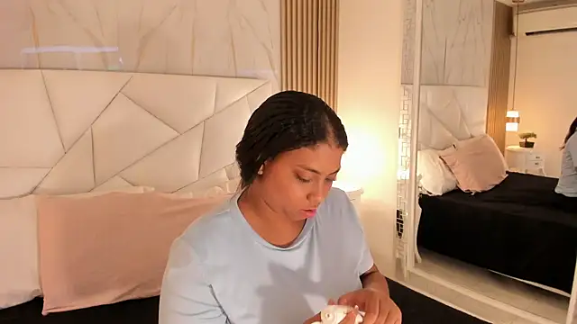 Snapshot of belacampbell chatting on 06/30/26, 05:19 belacampbell online show from 06/30/26, 05:19