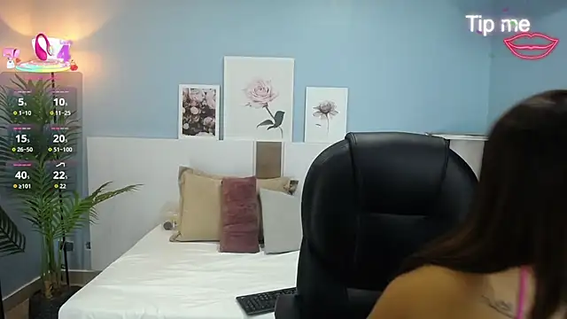katy ruiz online show from 06/17/26, 04:37