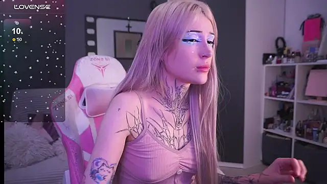 fraulein mooon online show from 03/04/26, 06:14