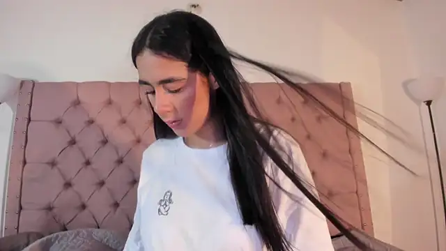 xanna sweet online show from 01/28/25, 08:04