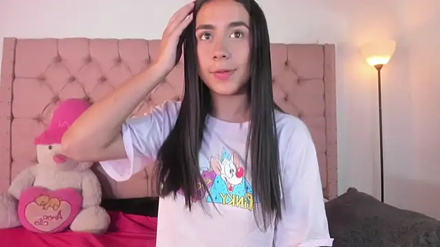 xanna sweet online show from 02/15/25, 04:56