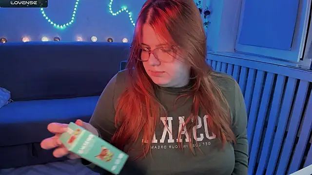 Melissa Purr online show from 11/22/25, 07:02