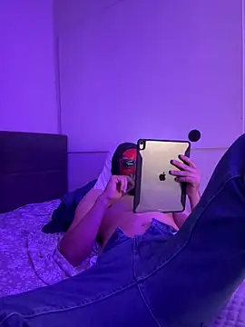 Daniel2zuZ online show from 10/05/25, 05:44