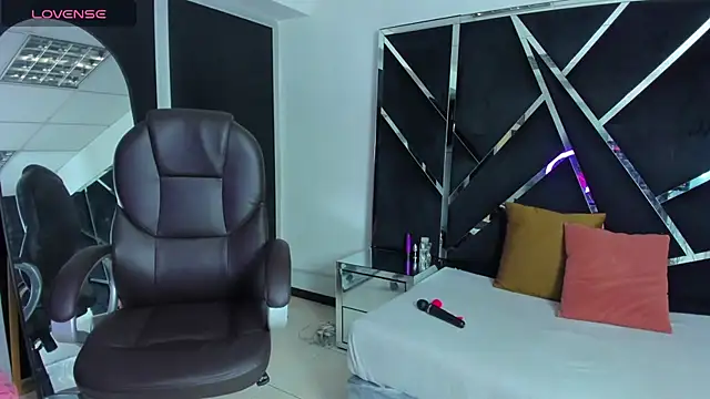 Ivanna18 x online show from 09/14/25, 03:27