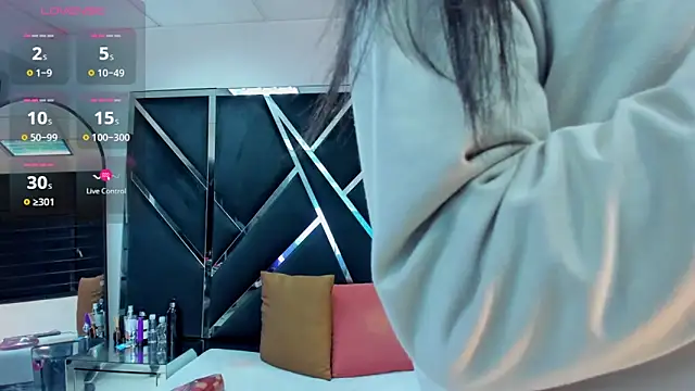 Ivanna18 x online show from 10/13/25, 03:39