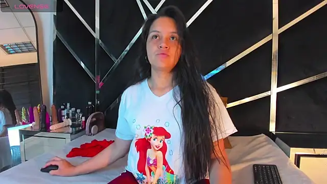 Ivanna18 x online show from 10/14/25, 03:40